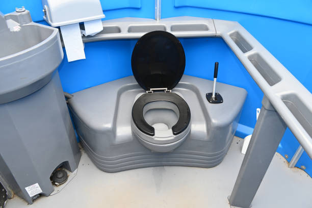 Best Porta potty delivery and setup  in Fairmount, TN